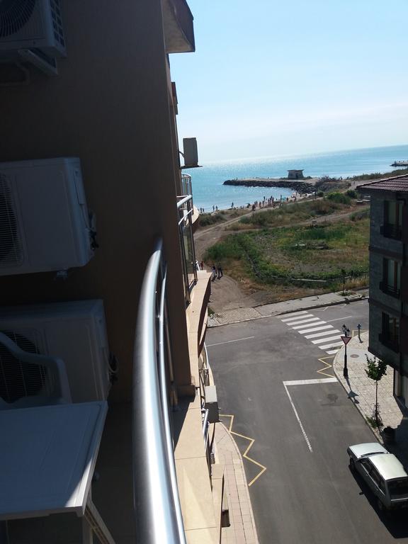 Golden Sea View Apartments 1 Pomorie Esterno foto