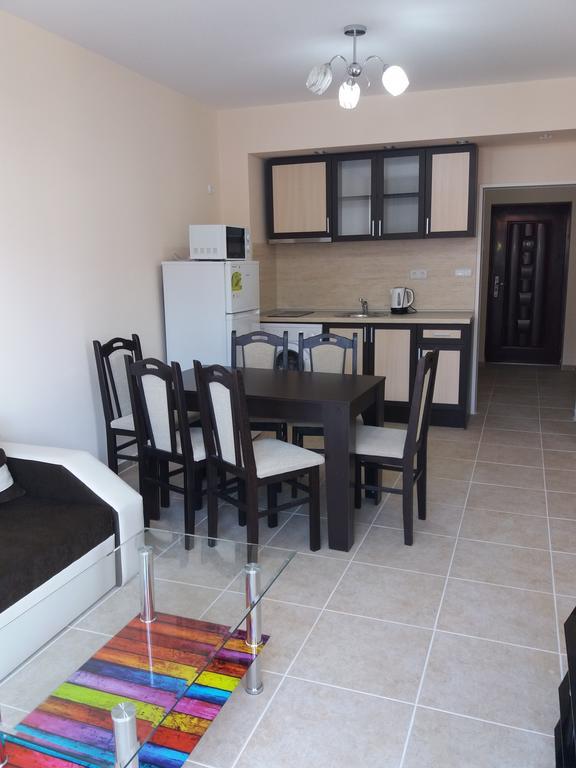 Golden Sea View Apartments 1 Pomorie Esterno foto