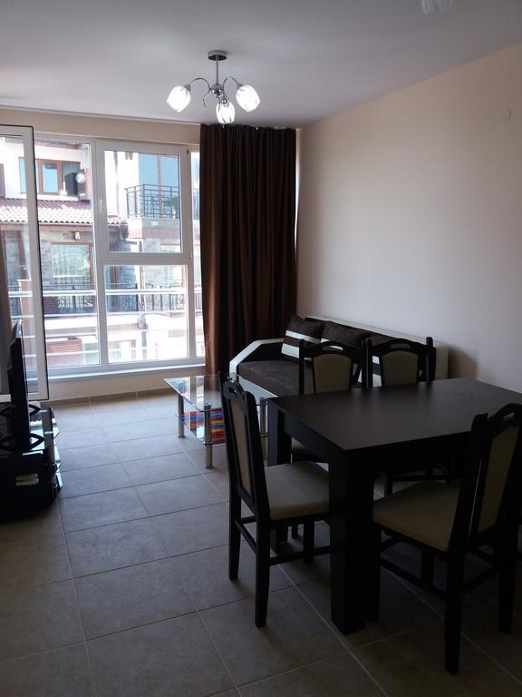 Golden Sea View Apartments 1 Pomorie Esterno foto