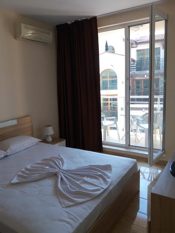 Golden Sea View Apartments 1 Pomorie Esterno foto