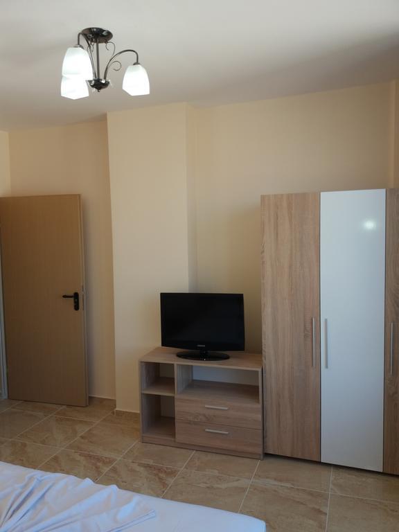 Golden Sea View Apartments 1 Pomorie Esterno foto